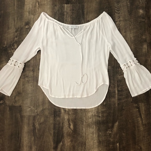 WAYF | Tie-Front Top - Picture 2 of 4